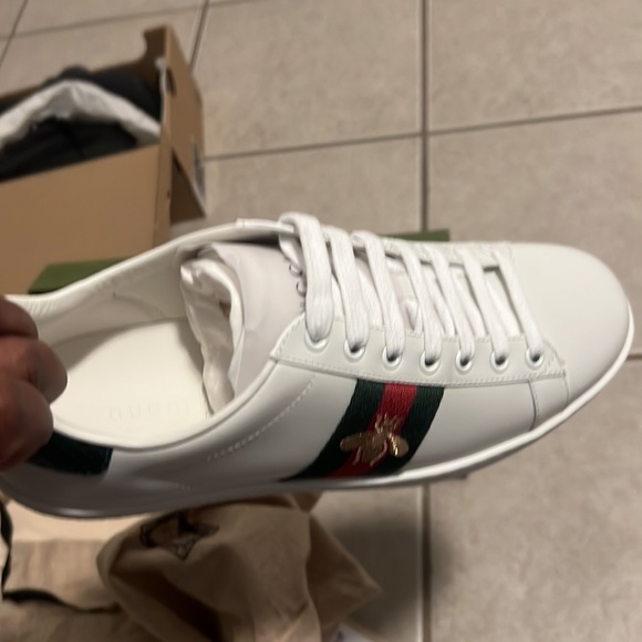 Women’s Gucci sneakers for sale, brand new never been wore, still in box. - Picture 5 of 5